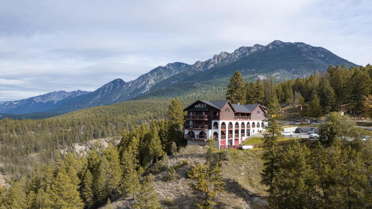 Radium Chalet Radium Hot Springs Exterior photo