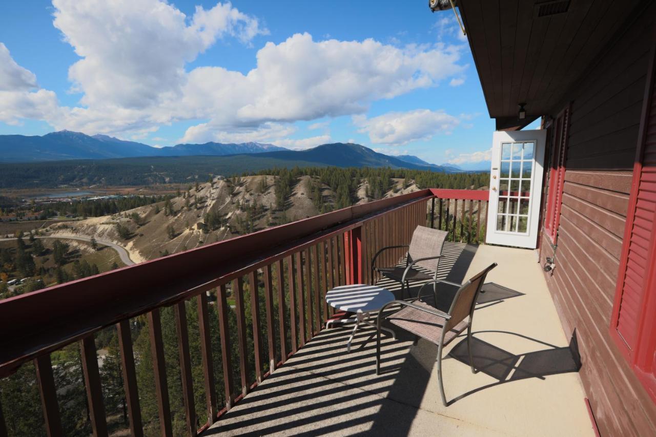 Radium Chalet Radium Hot Springs Exterior photo