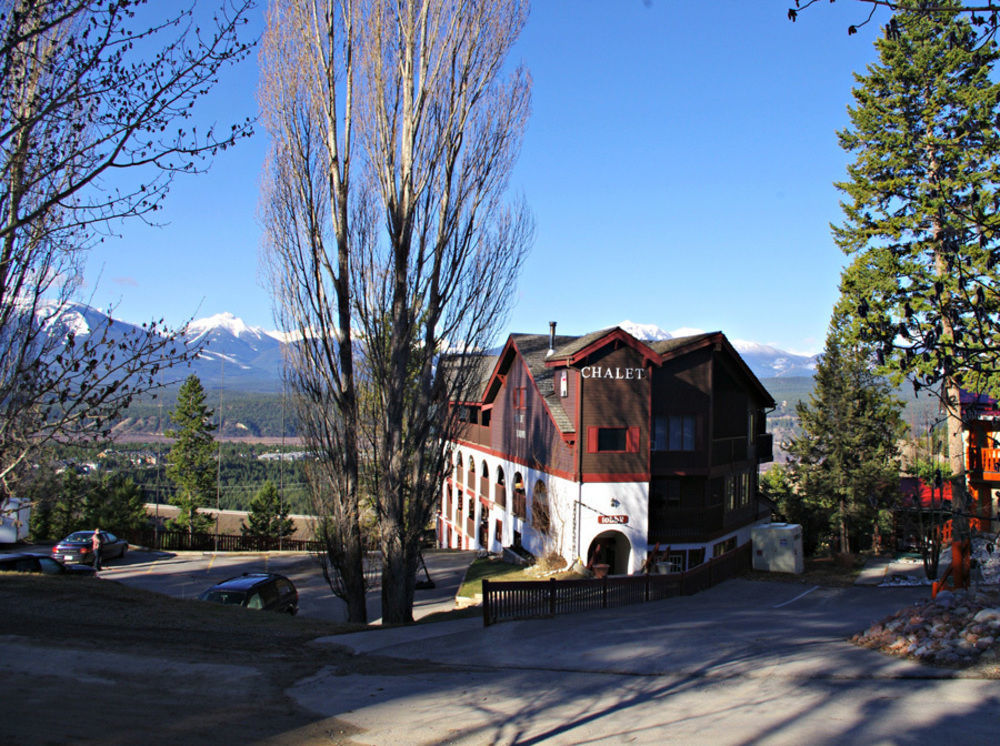 Radium Chalet Radium Hot Springs Exterior photo